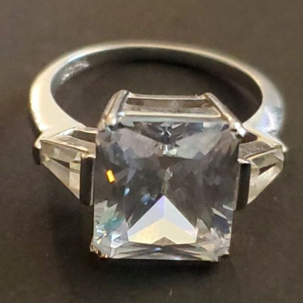 Size 7 BEAUTIFUL HUGE ZIRCON 925 FAS RING